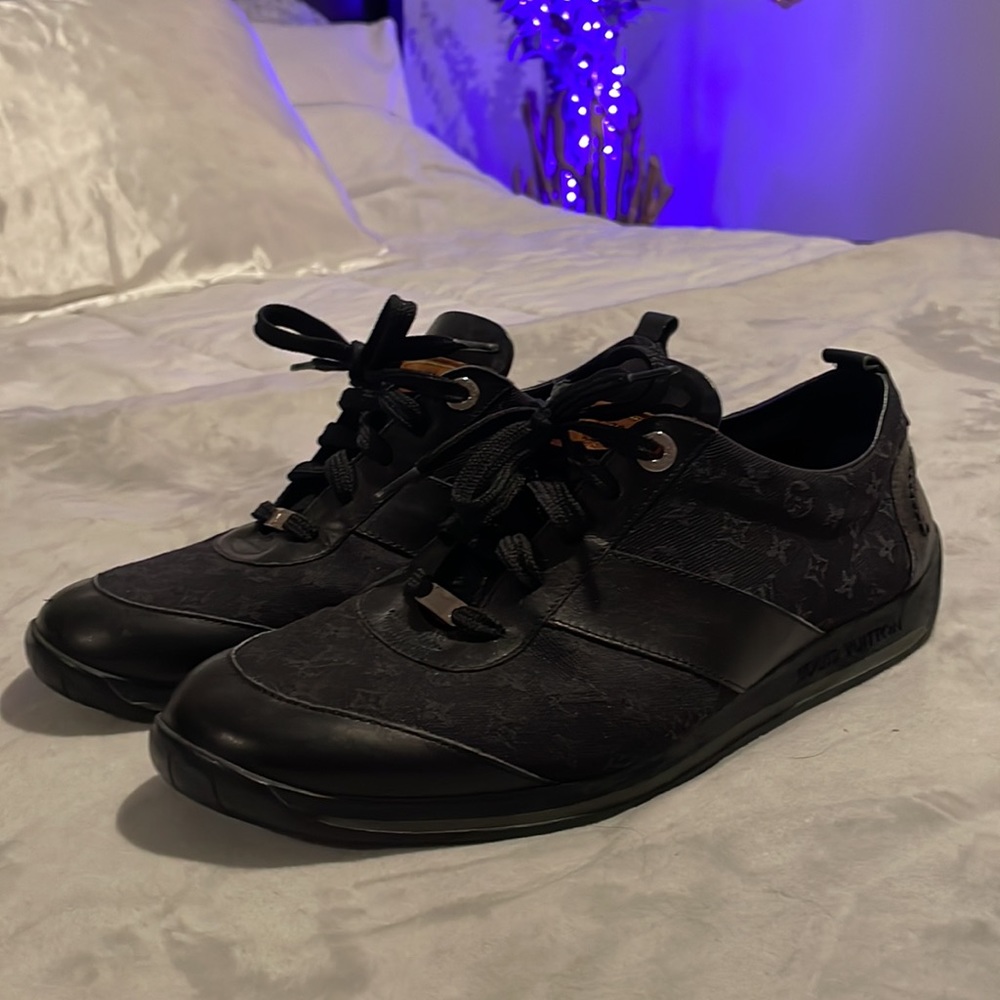Louis Vuitton authentic Men’s shoes-lowest price available! Size 9 Men’s (8 EU) - Picture 6 of 16